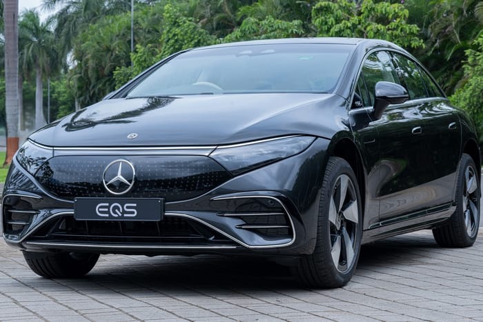 Mercedes EQS 580 Celebration Edition launched at Rs 1.30 crore